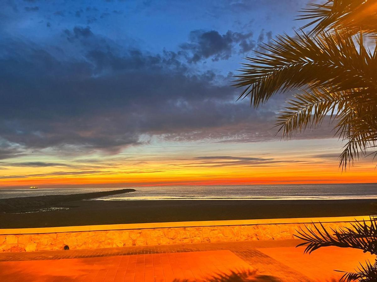 Casa En Primera Linea De Playa Puçol Exteriör bild
